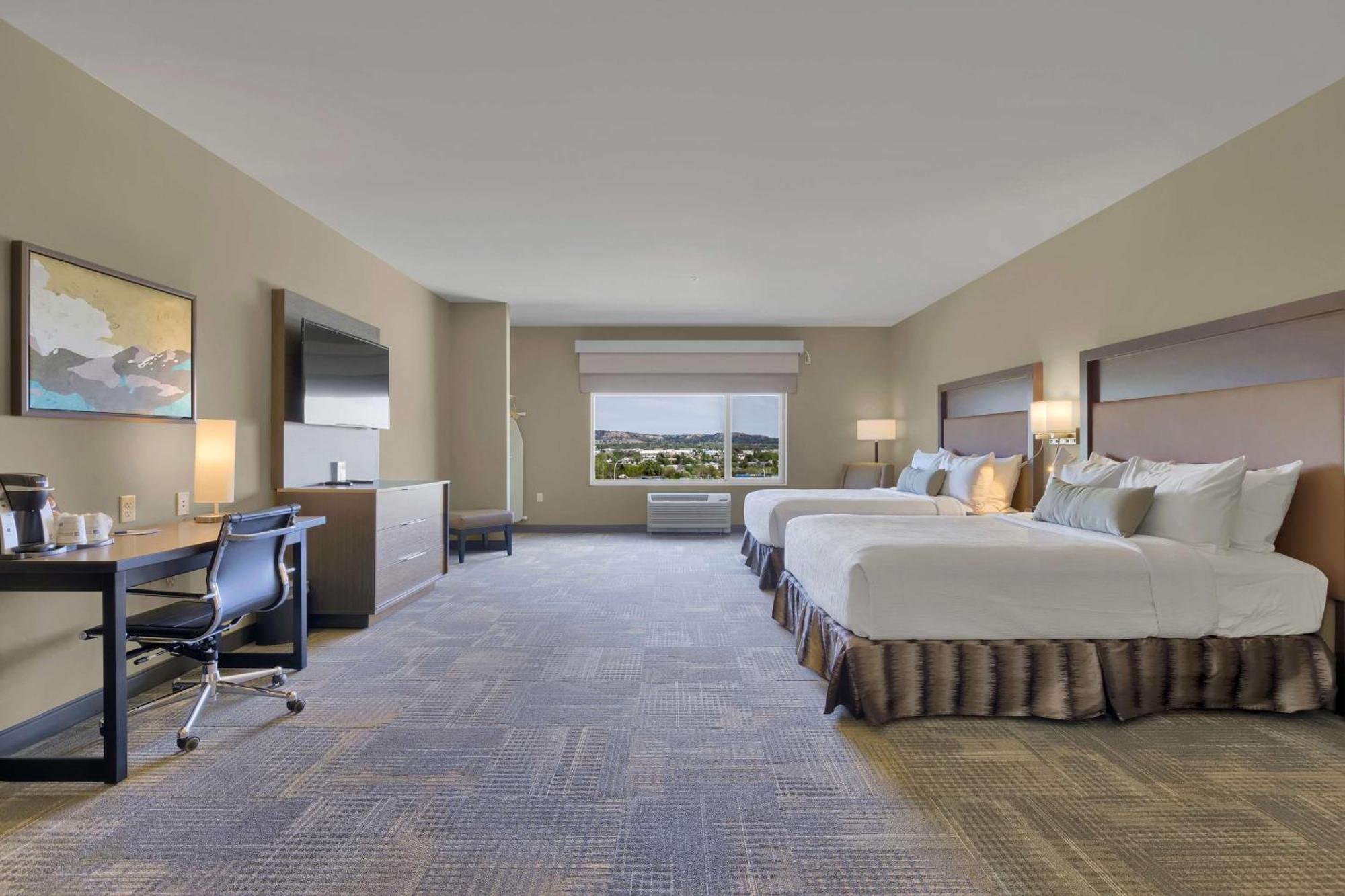 Queen Room with Two Queen Beds and Bath Tub - Disability Access/Non-Smoking