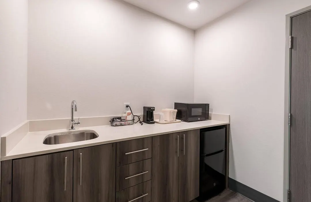 Comfort Suites Colorado Springs East - Medical Center Area-1