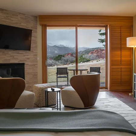 Garden Of The Gods Resort & Club-2