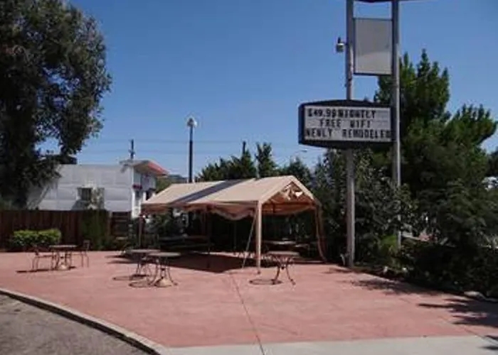 Springs Inn By Capital O I 25 Colorado Springs